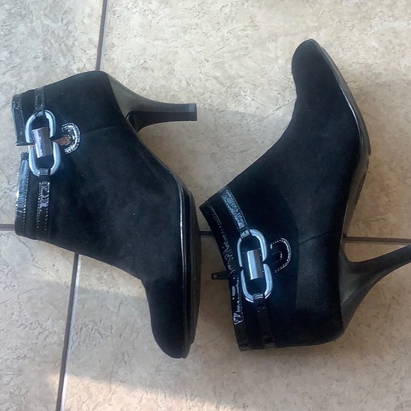 Black bootie - Picture 6 of 11